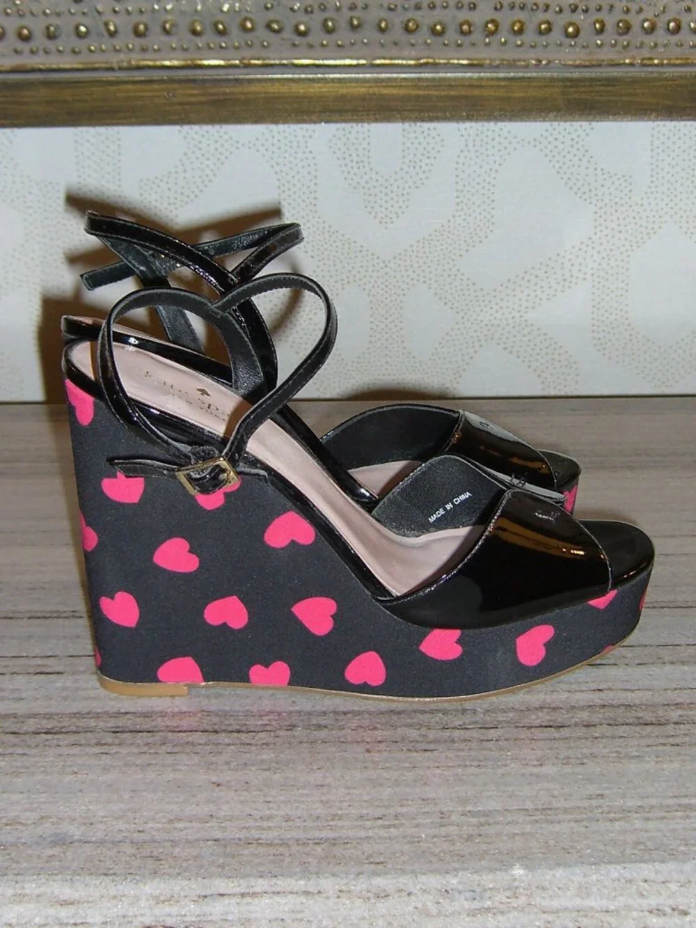 NEW KATE SPADE NEW YORK HEART WEDGE PLATFORM SHOES 7M